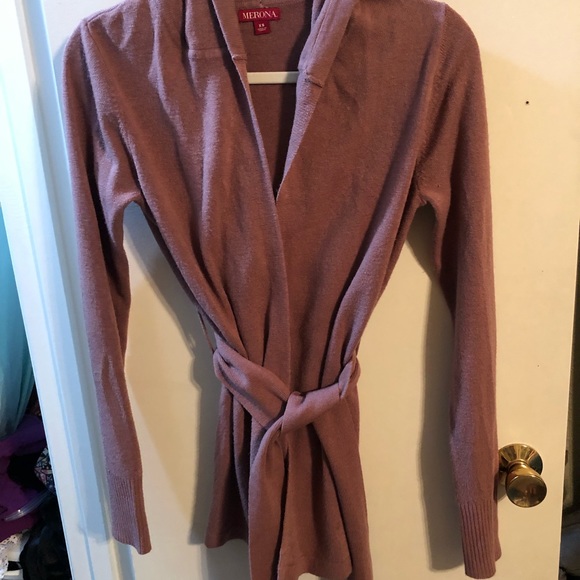 🍁3/$25🍁. Hooded cardigan with removable belt - Picture 4 of 9